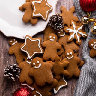 GINGERBREAD COOKIES